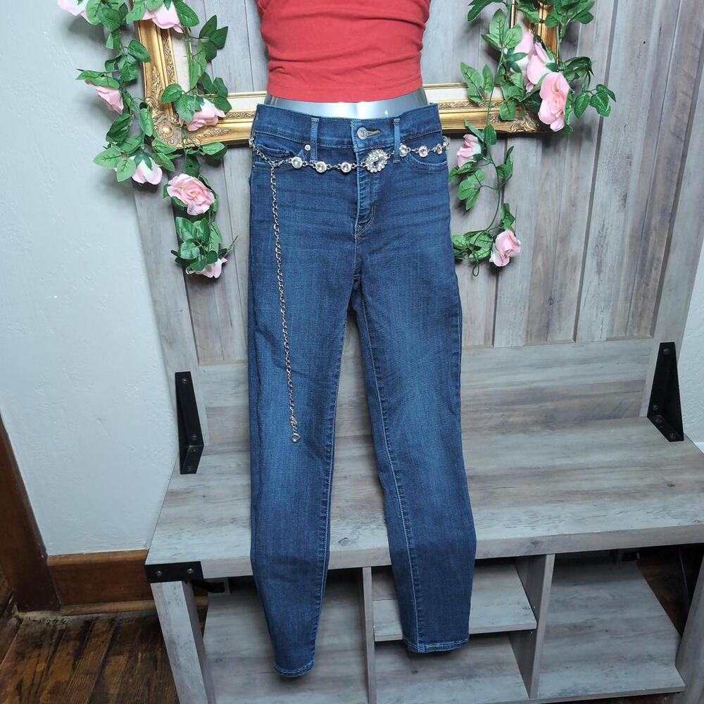 Levis 311 shaping skinny blue jeans
